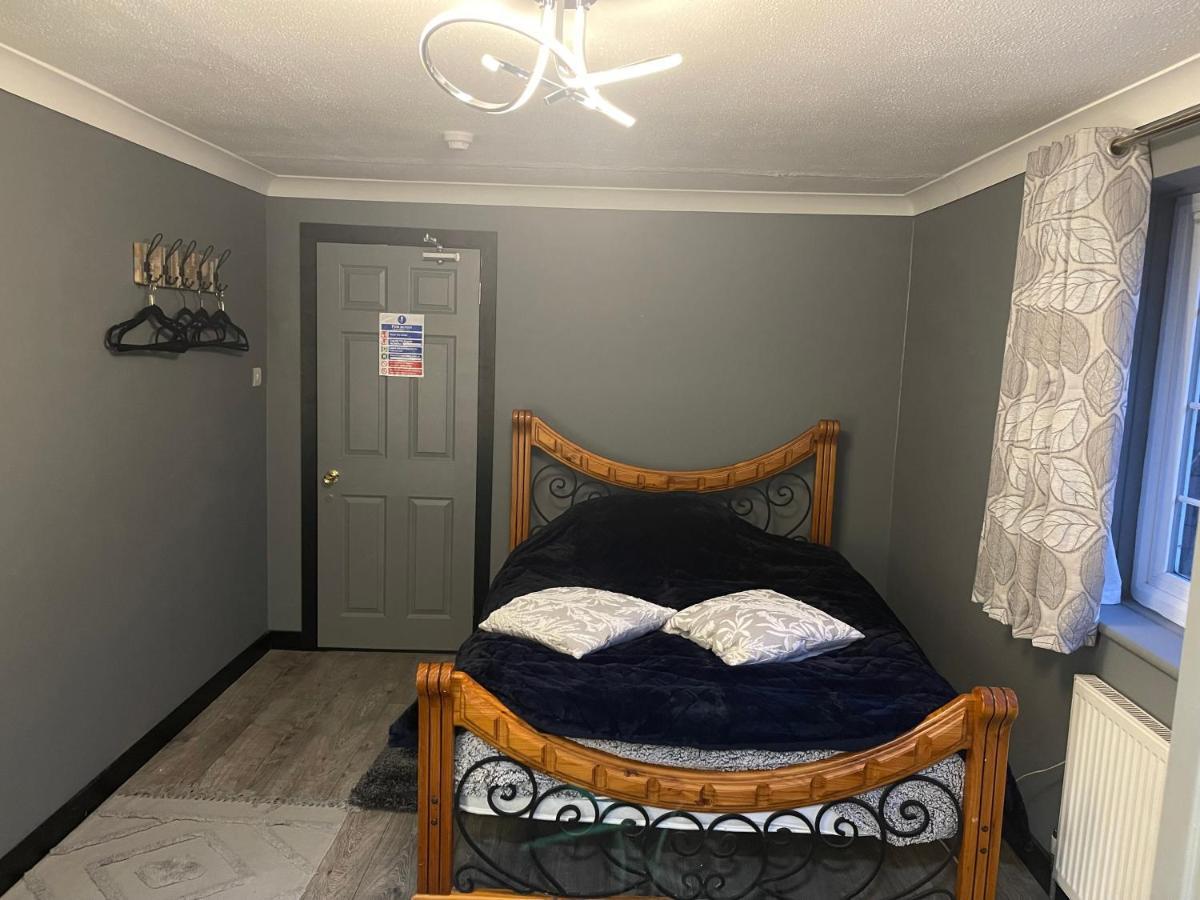 Da Vinci Guest House & Guest Parking, A Real Gem كرولي المظهر الخارجي الصورة