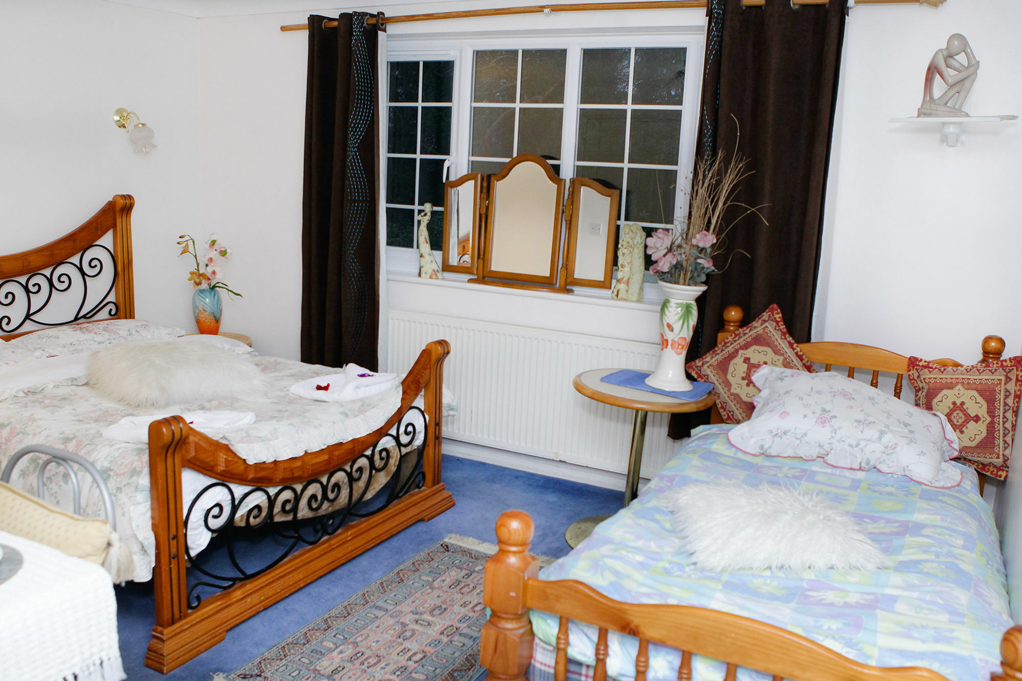 Da Vinci Guest House & Guest Parking, A Real Gem كرولي المظهر الخارجي الصورة